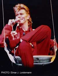 Rock Memorabilia David Bowie 1970s Ziggy